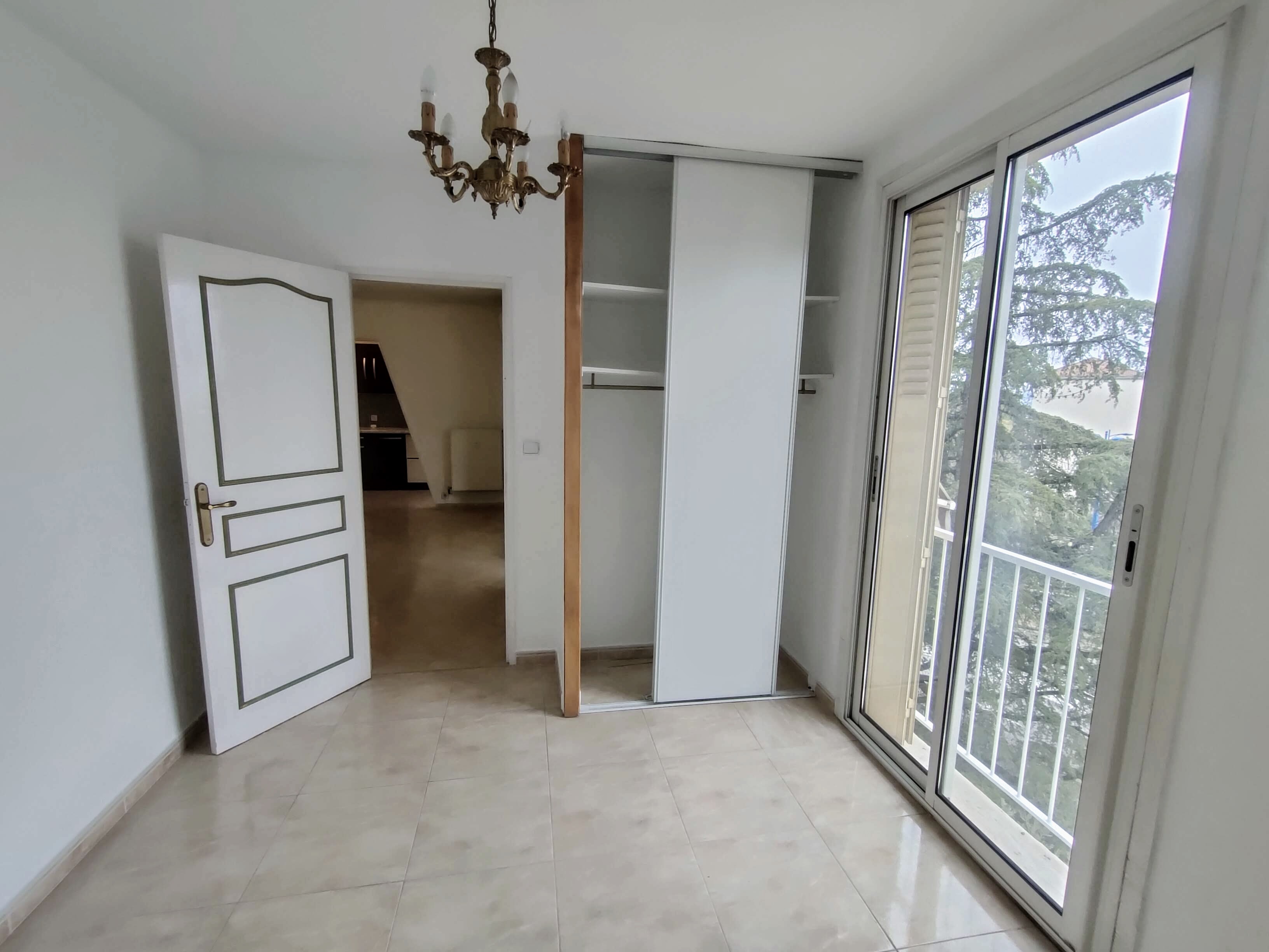 Appartement T3 avec loggia - Manosque - Réf. 232 - Photo 3