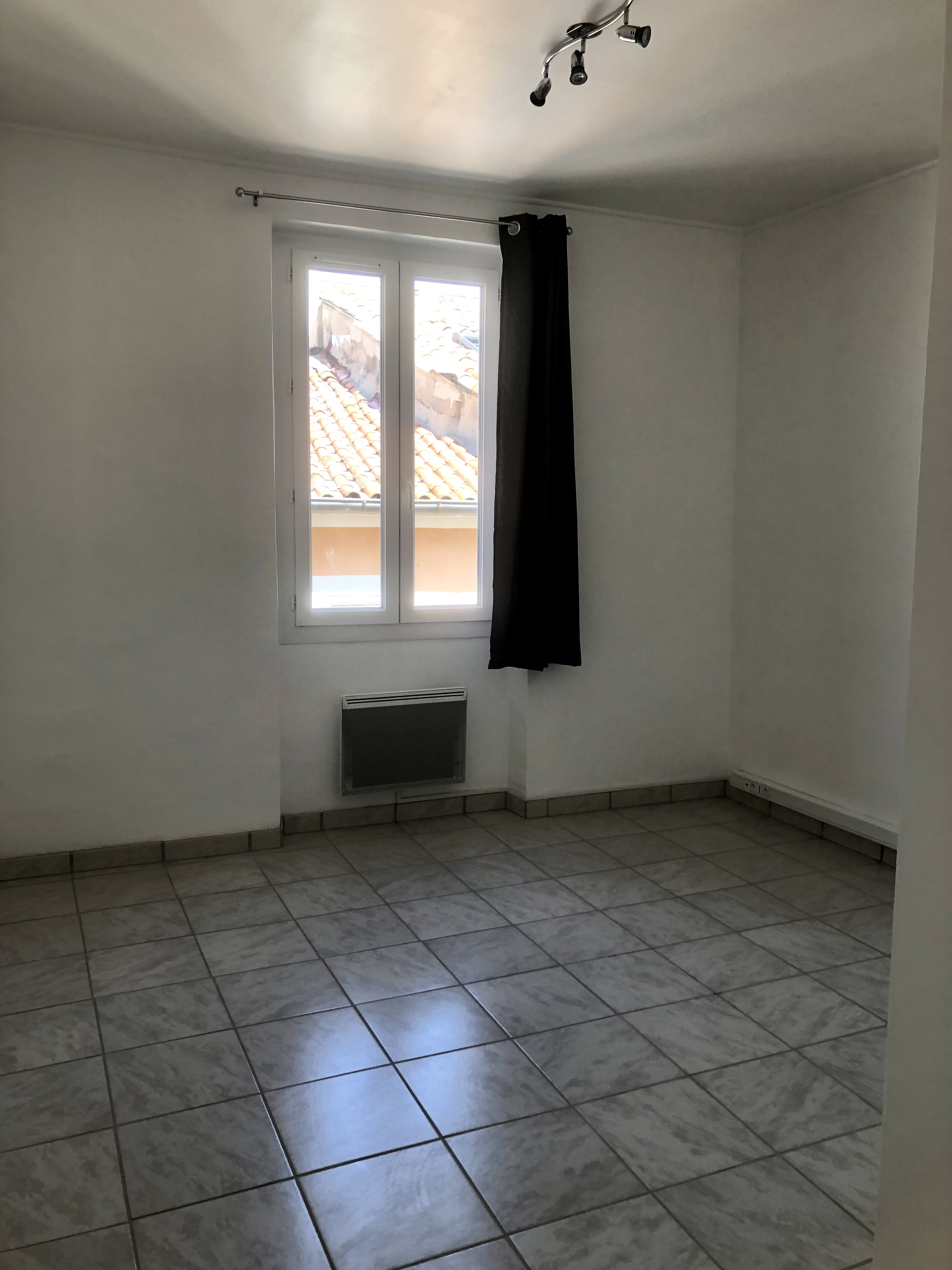 studio lumineux de 15.58m2