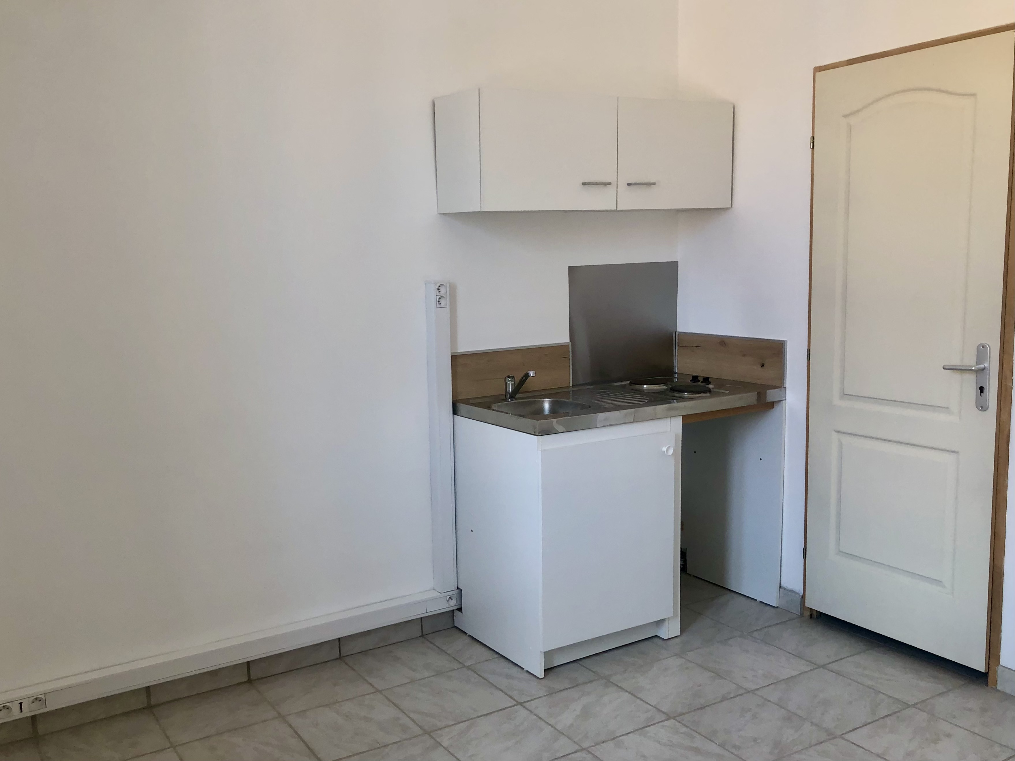 studio lumineux de 15.58m2 - Manosque - Réf. 31 - Photo 2