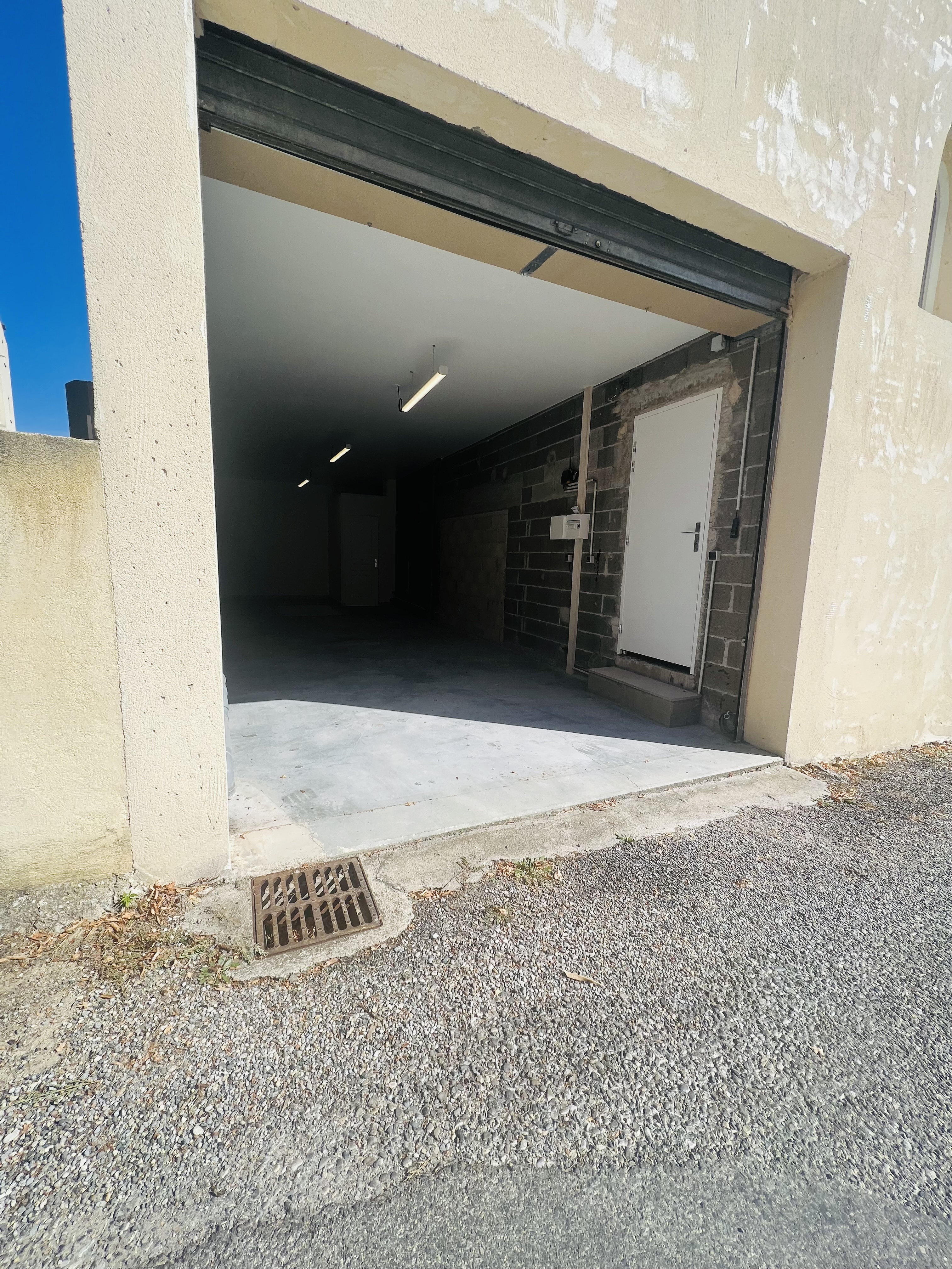 Entrepot 42 m²