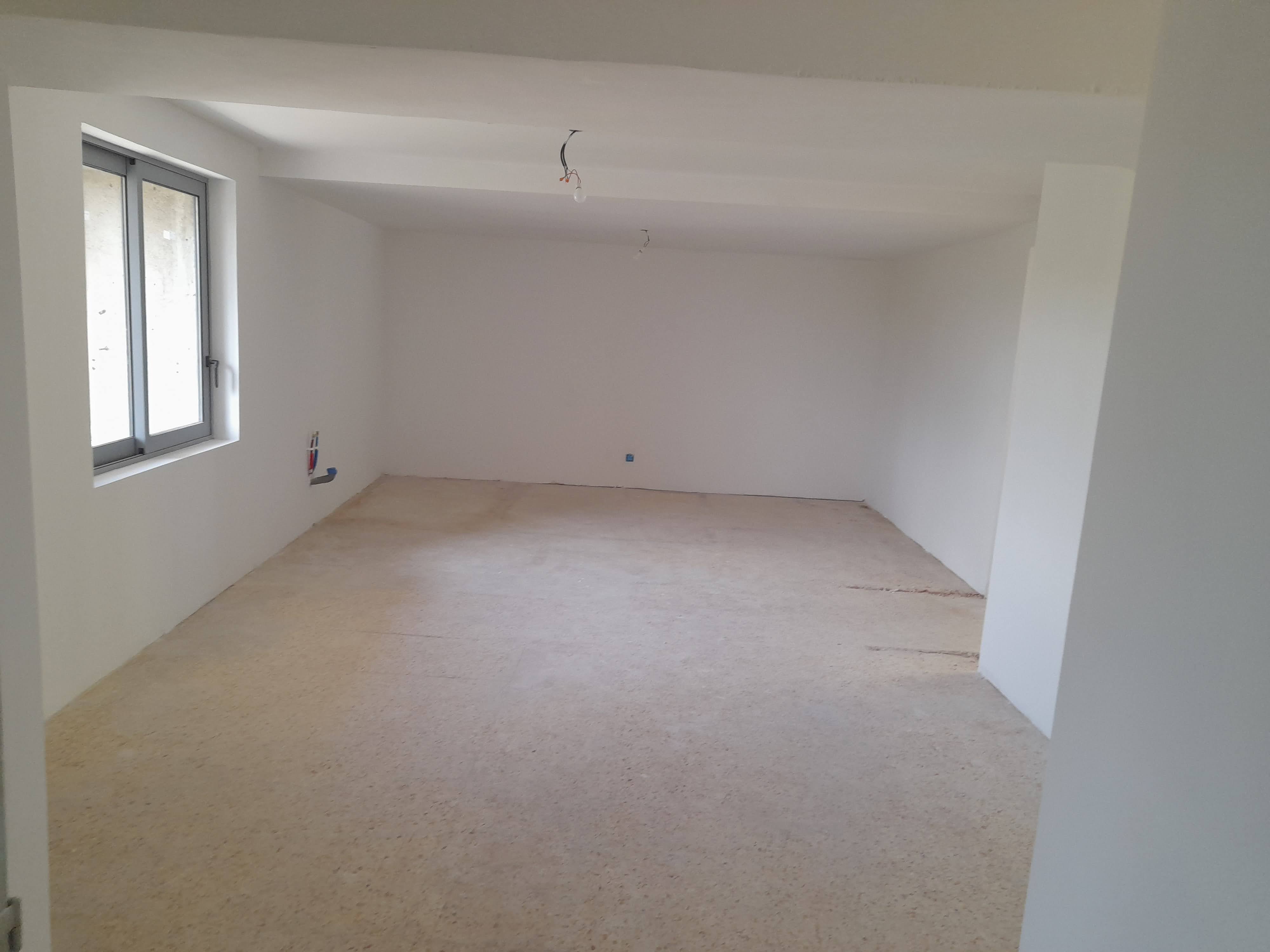 Local commercial 82 m² Sainte Tulle - Sainte Tulle - Réf. G40 - Photo 4