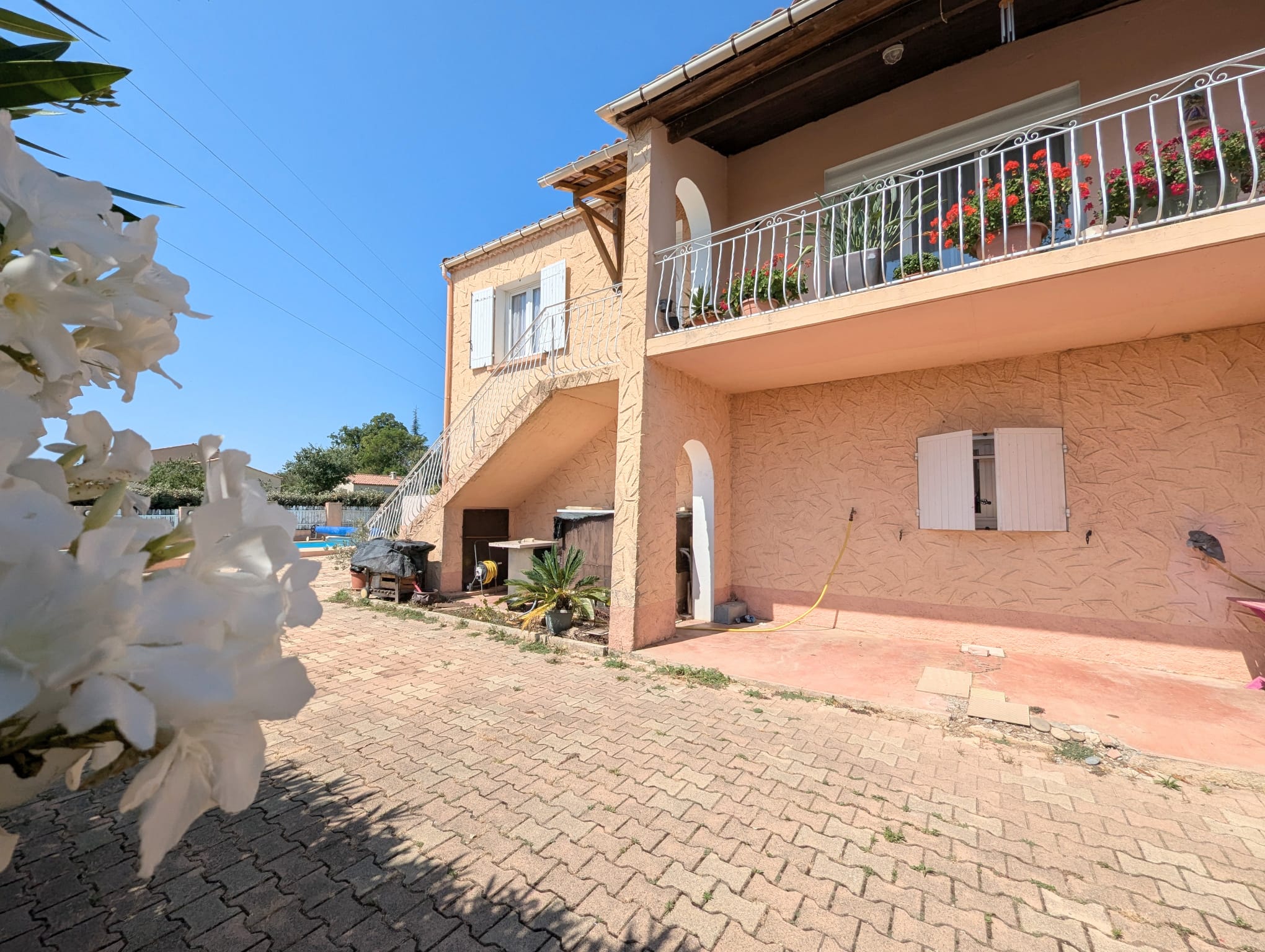Haut de villa T5 avec piscine - Volx - Réf. 339 - Photo 9