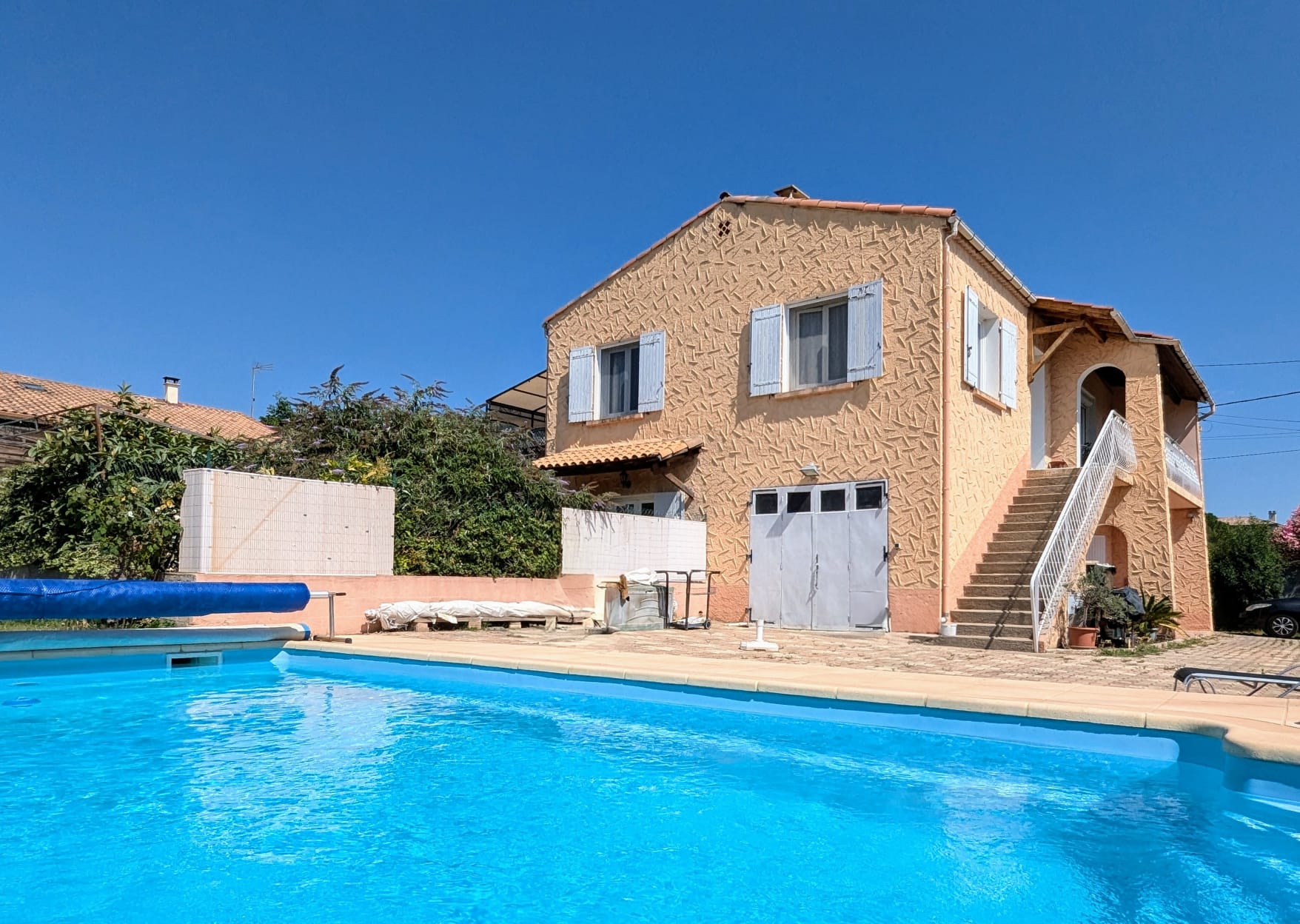 Haut de villa T5 avec piscine