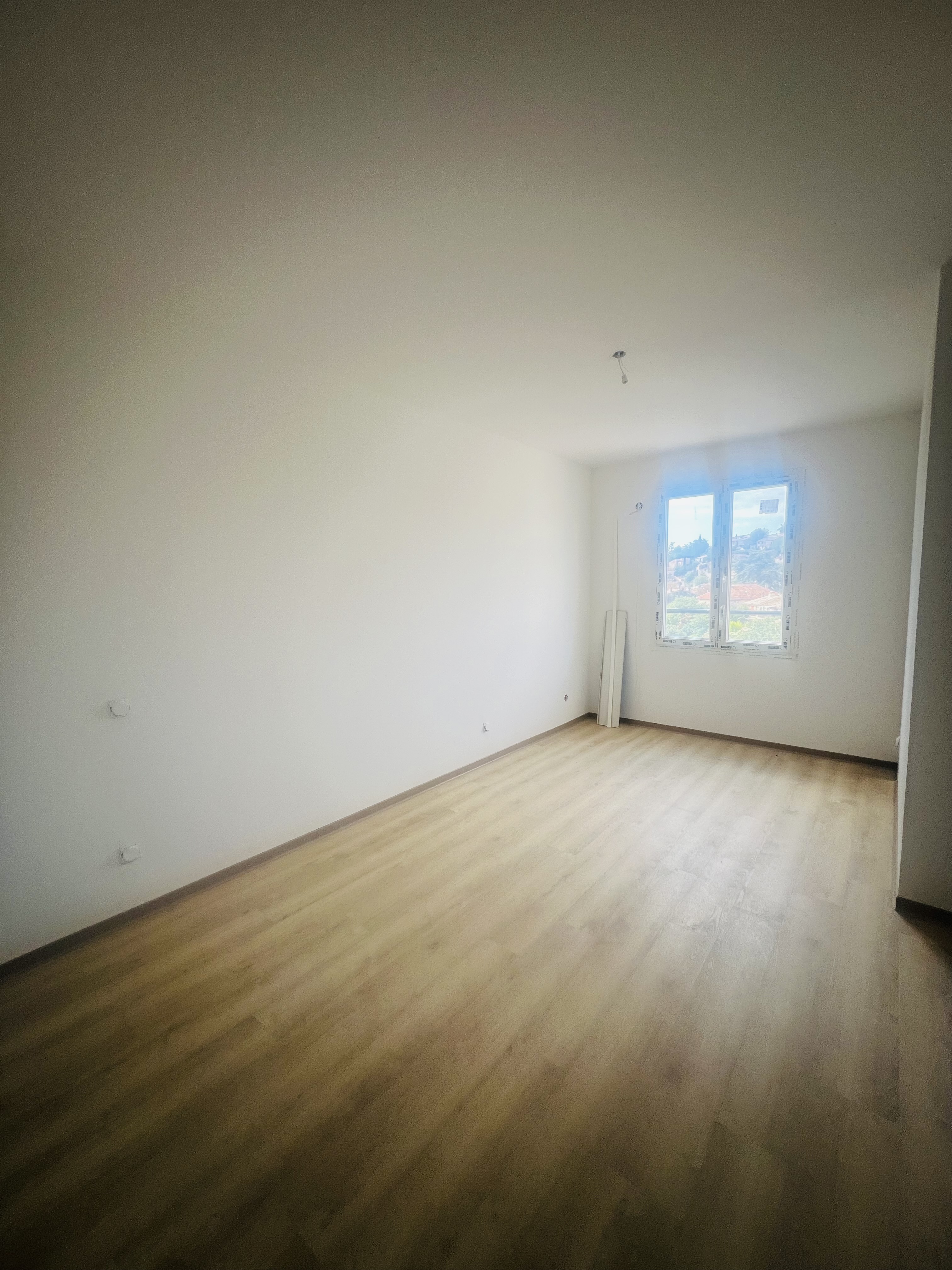 Appartement T2 avec balcon - Reillanne - Réf. 371 - Photo 1