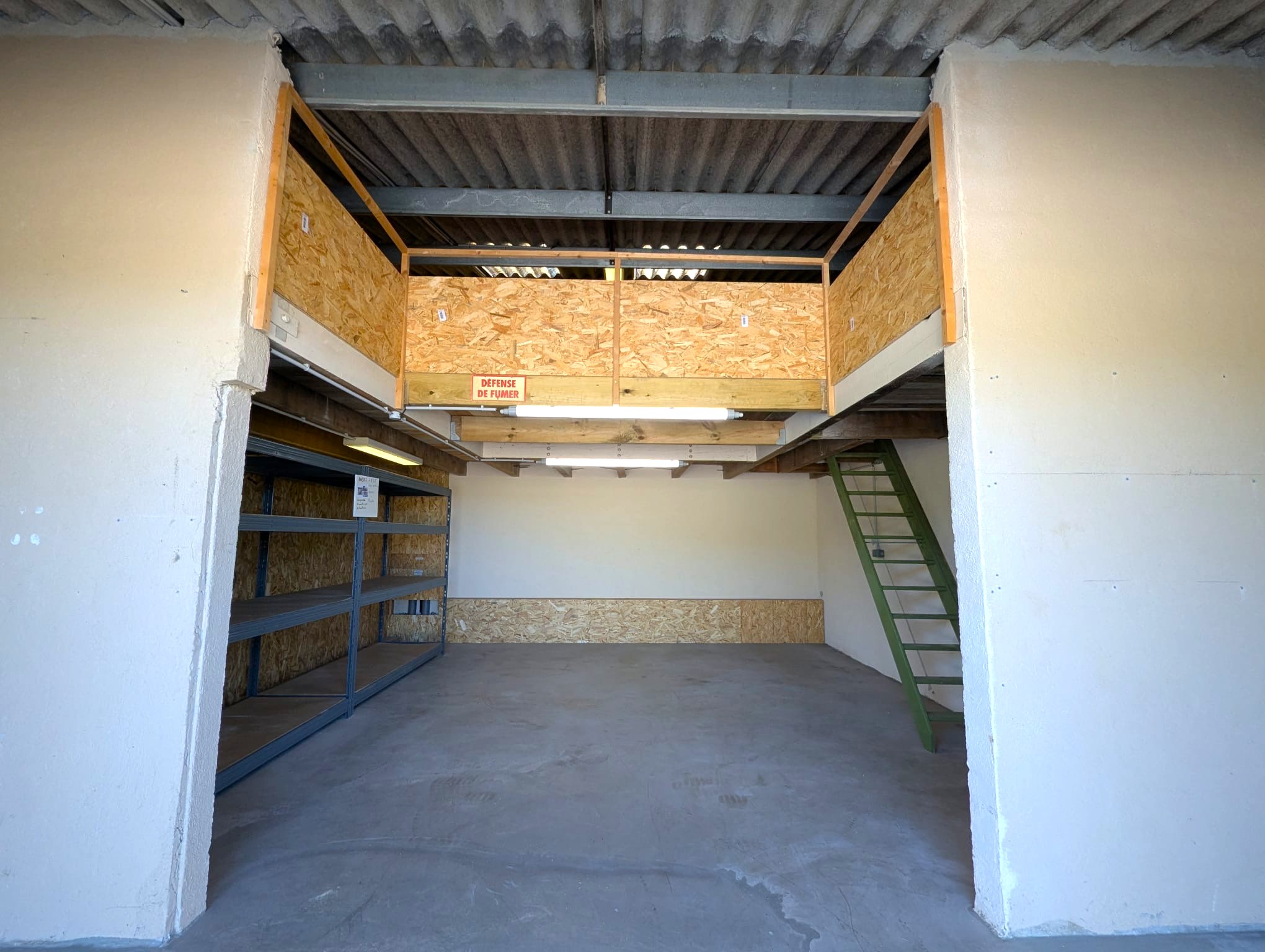 Entrepôt de stockage + Bureau - Aix en Provence - Réf. 457 - Photo 4