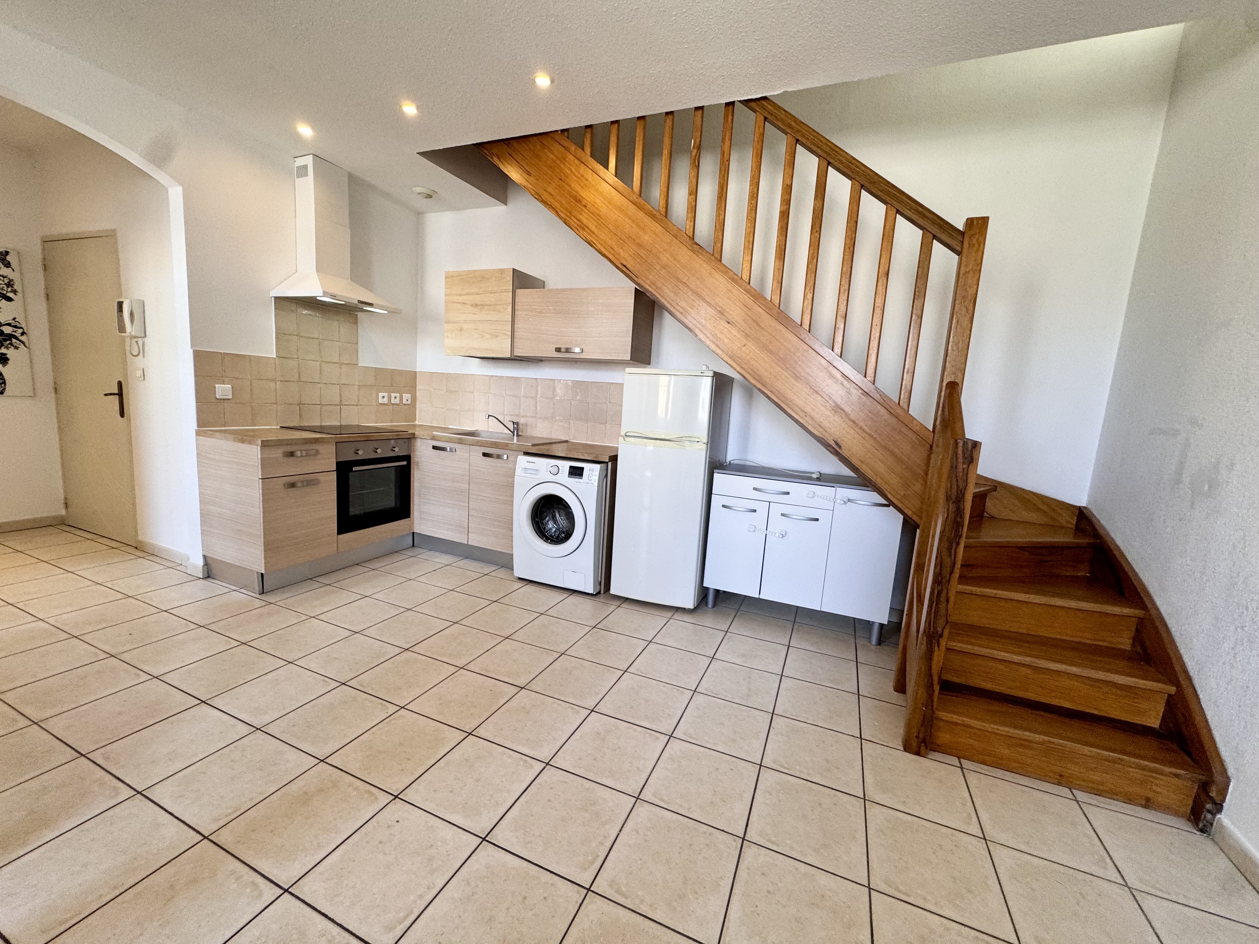 Appartement Duplex T4, meublé - Manosque - Réf. 503-A - Photo 2