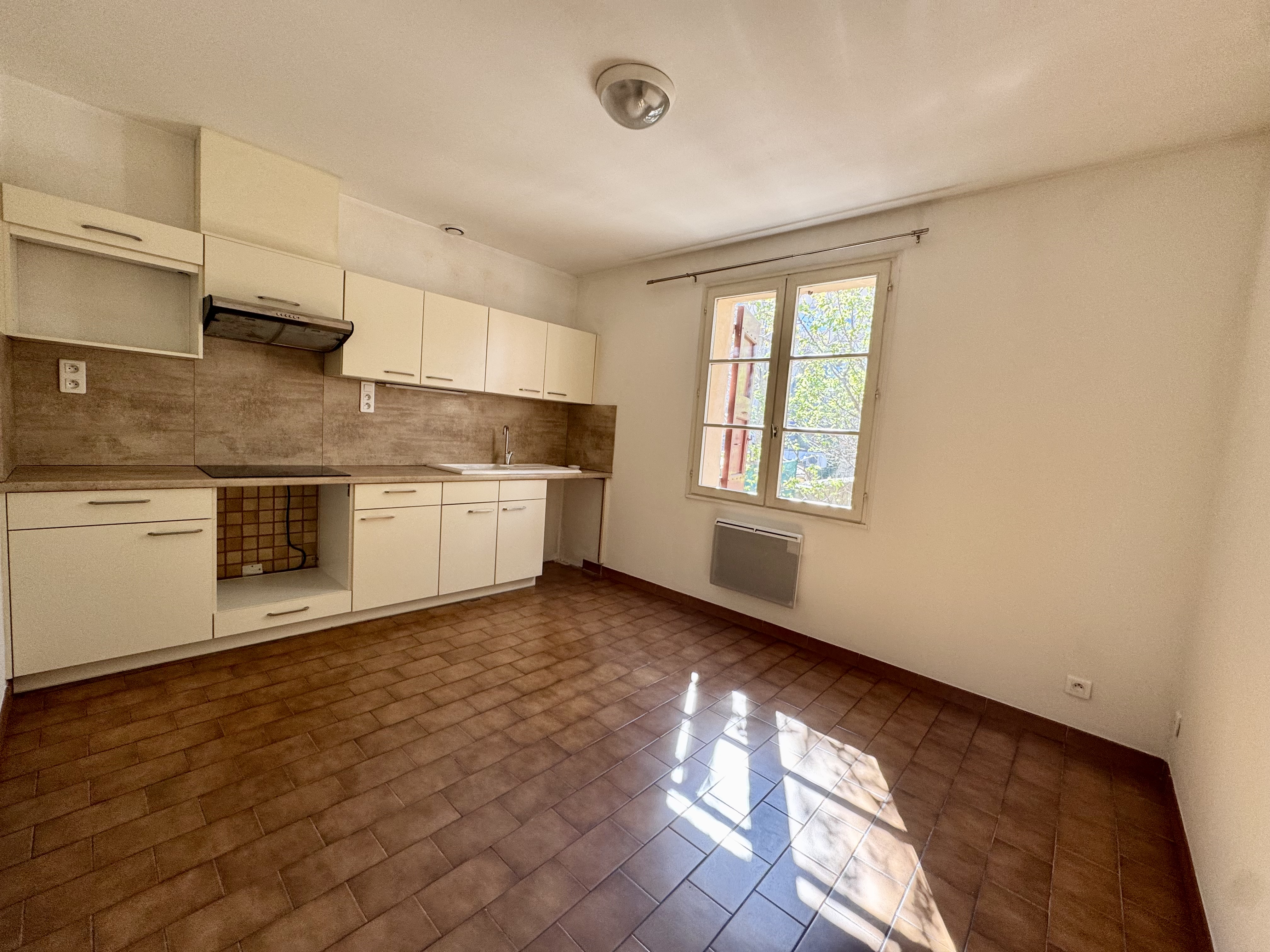 Maison de village avec jardin et garage - Manosque - Réf. 505-A - Photo 1