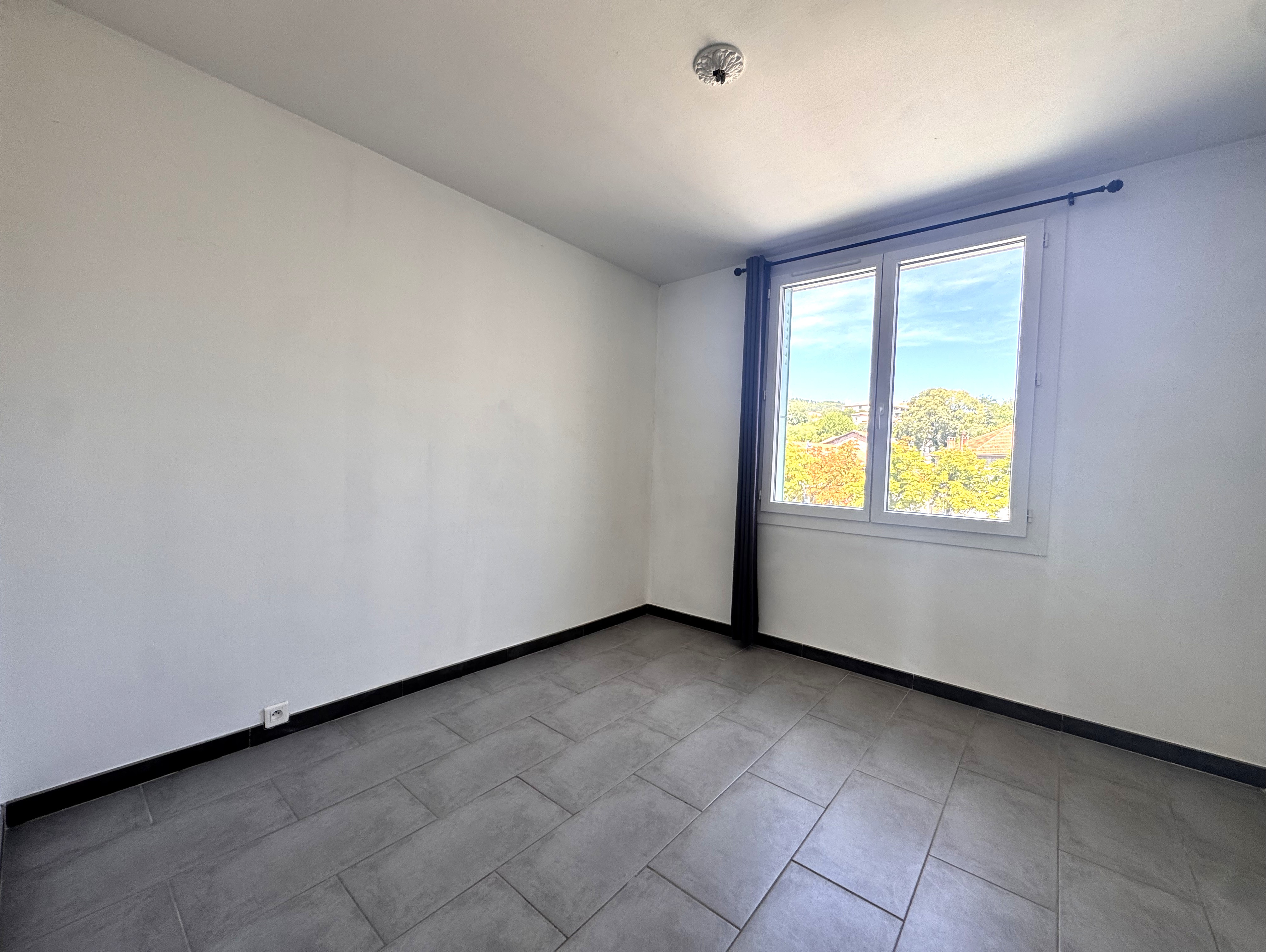 Appartement T3 avec Terrasse et cave  - Manosque - Réf. 540 - Photo 2